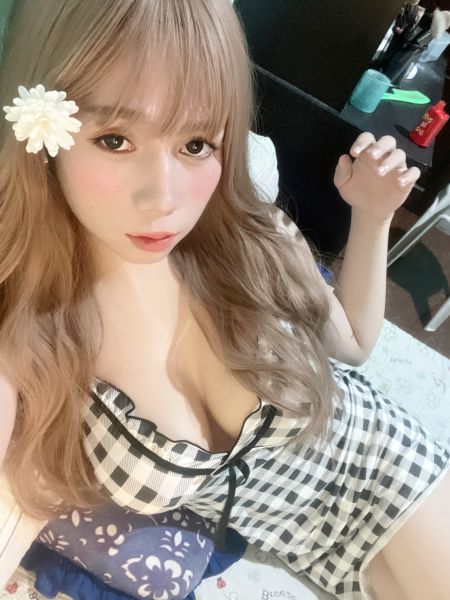 Hi I’m Lexi 20 years of age fresh from manila, need some fun? I’ll be here to make your fantasy come true
I can be your stress reliever a sex doll ^^ if u need some company I can comfort u too, 
A girlfriend experience, what u see is what u get.