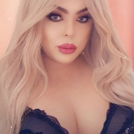 your sexy curvey lebanese shemale with delicious boobs big ass and a thick average dick 
slaves are most welcome!!!! 
dont waist your time and hit me up!

NO LOW BUDGET!!!!!!!!!!!