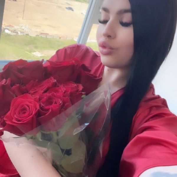 Hey there its Mercedes the DOLL im 20 years old and the sexiest Colombian T-girl in Edmonton im 5�6 small waist big ass and curves i have nice boobs and i love to get wild with upscale gentlemen! AND I DO LOOK LIKE MY PHOTOS