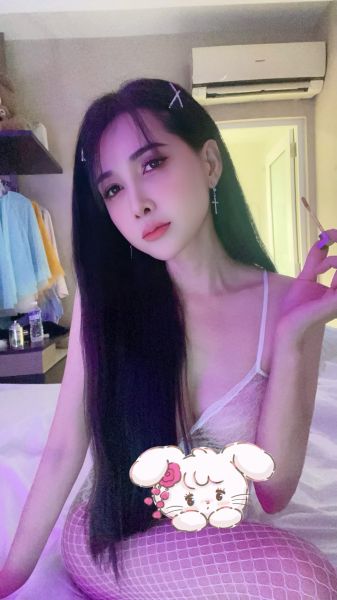 Hey darling my name miu 22 years old 
I live in Kl now 
Big c , sexy body , beauty face 
try me babe , I will give good service for u 
Contact me new account here

WeChat ID //  Miumiu199xxx
WhatsApp // ‪+60 16‑434 2183‬