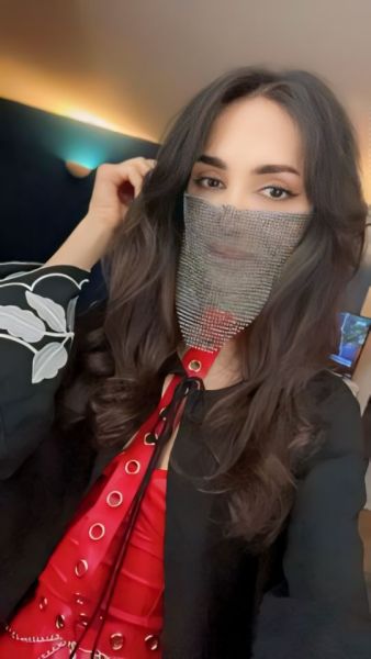 Hi I'm here for good clients and great service experience if you want to some good quality time spent with me then ping me on whatsapp or call me