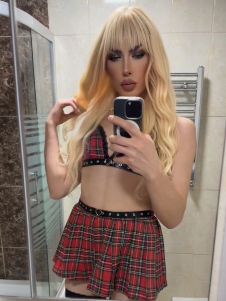 Hello, I am Buket, I live alone in Istanbul Harbiye, I do my interviews in my own flat, I am a very meticulous and reliable person, you can be sure that you will be satisfied.  #sislitravesti #taksimtravesti #istanbultravesti
