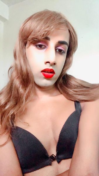 Crossy, Femboy (ladyboy). 
Incall per hour LKR.6000
Outcall per hour LKR.7000
Services= blowjob , anal, body massage, video call  and voice call session. 
From- nugegoda 
Place - I know safe guest room and also i can visit your private residence