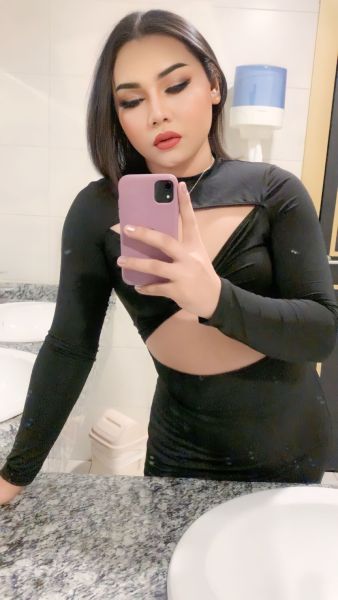 I’m ladyBoy in ghubra
26 year old 
I'm top& bottom (Both)
I have all services
